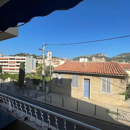 T1bis 33 M²/balcon/10 M Du Port